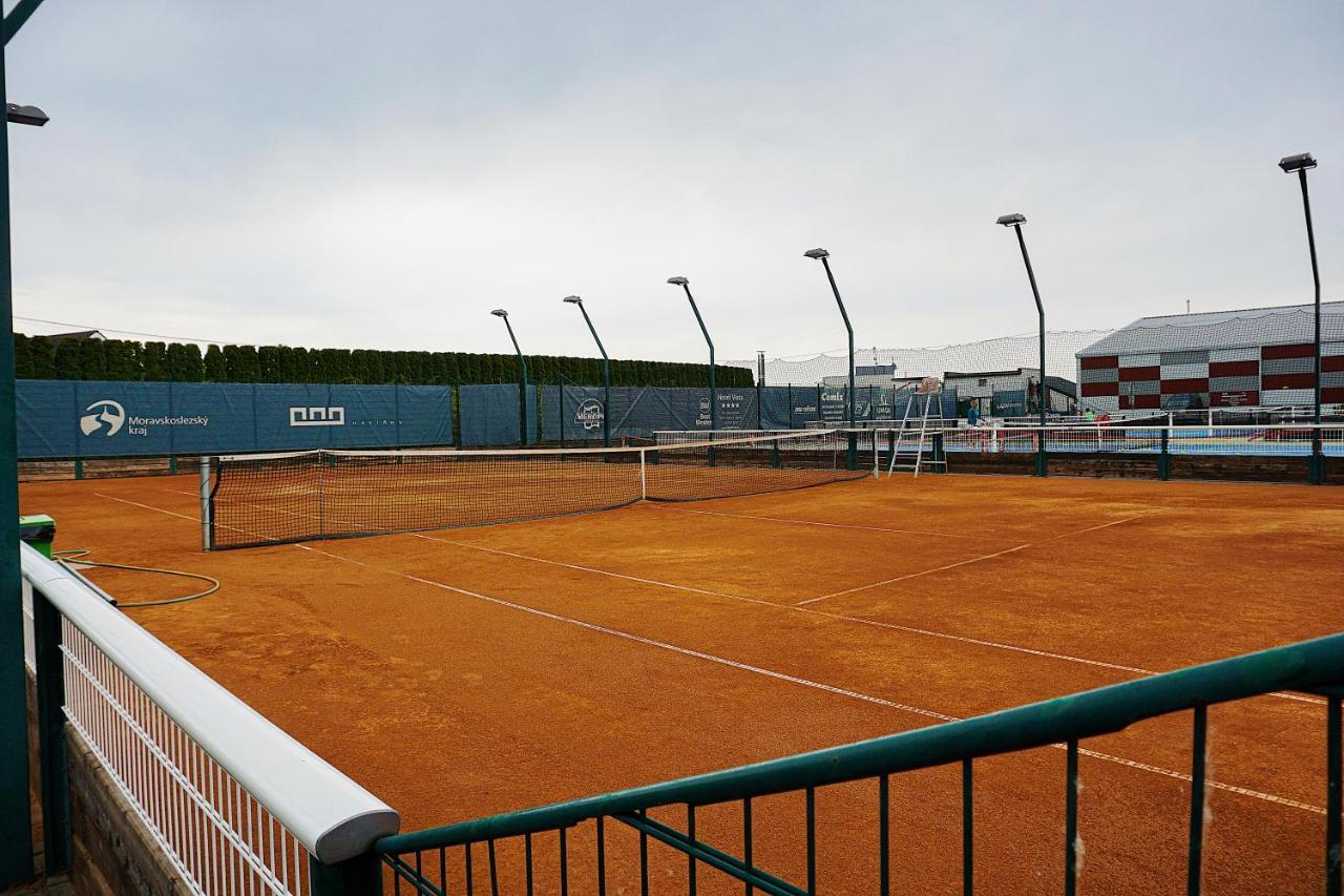 Tennishill Havířov Kültér fotó